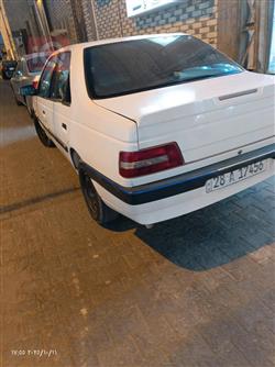 Peugeot 405